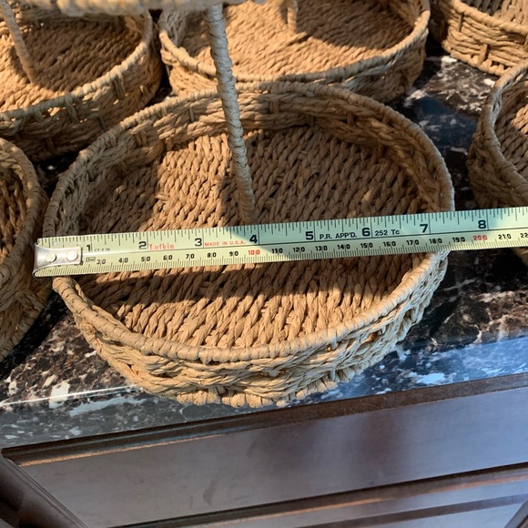 Last one‼️Super cute wicker tiered trays!!! - Picture 7 of 8